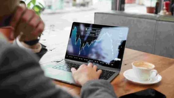 Carteira recomendada: veja as 4 ações com mais indicações na semana