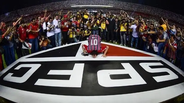 Rogério Ceni é jogador com mais título e jogos no Morumbri