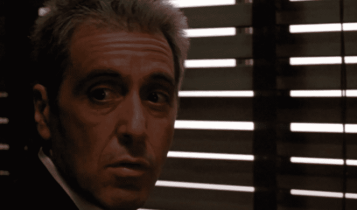 Al Pacino em cena de O Poderoso Chefão III, um dosfilmes clássicos anos 90