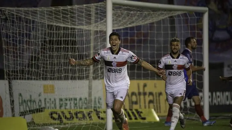 Flamengo x Fortaleza: saiba onde assistir e escalação para o confronto