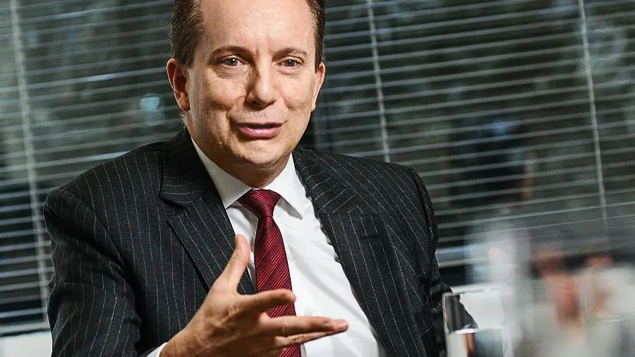 Foto mostra Celso Russomano