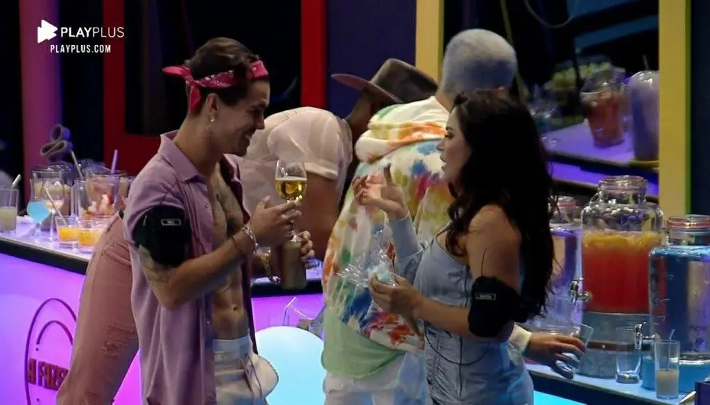 Biel e Raissa em A Fazenda 2020