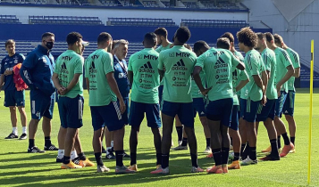 Flamengo treina com desfalques no Equador