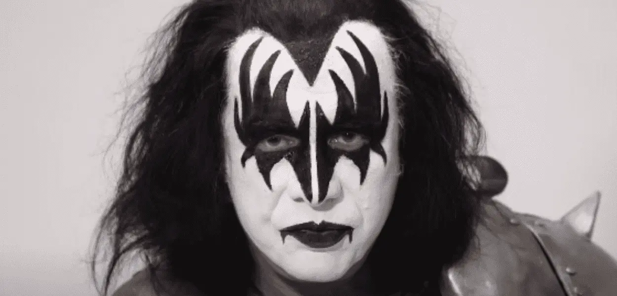 Gene Simmons maquiado