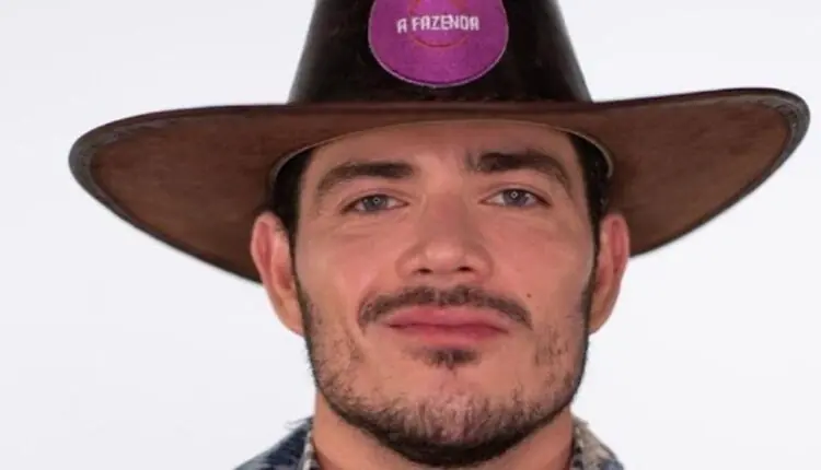 Enquete a fazenda 12 - Imagem do eliminado de A Fazenda 2020 JP Gadêlha