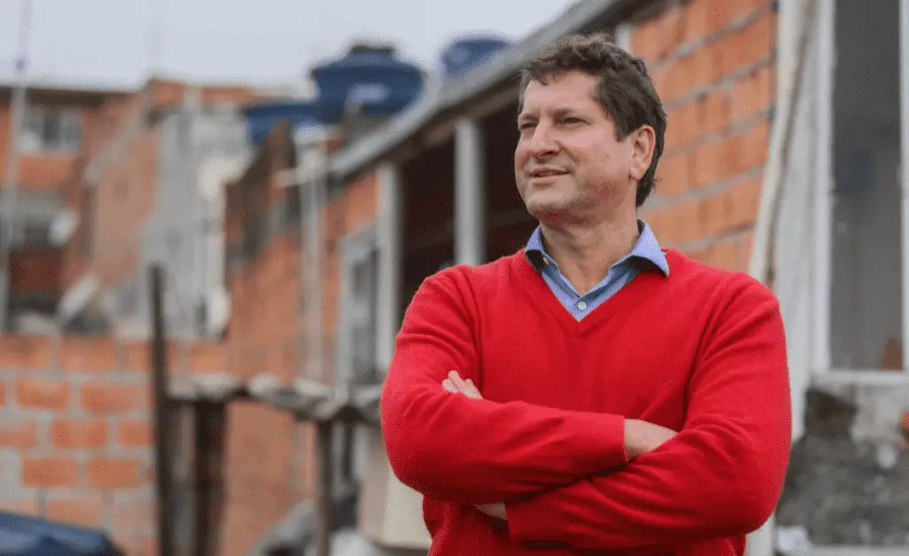 Foto mostra candidato Jilmar Tatto