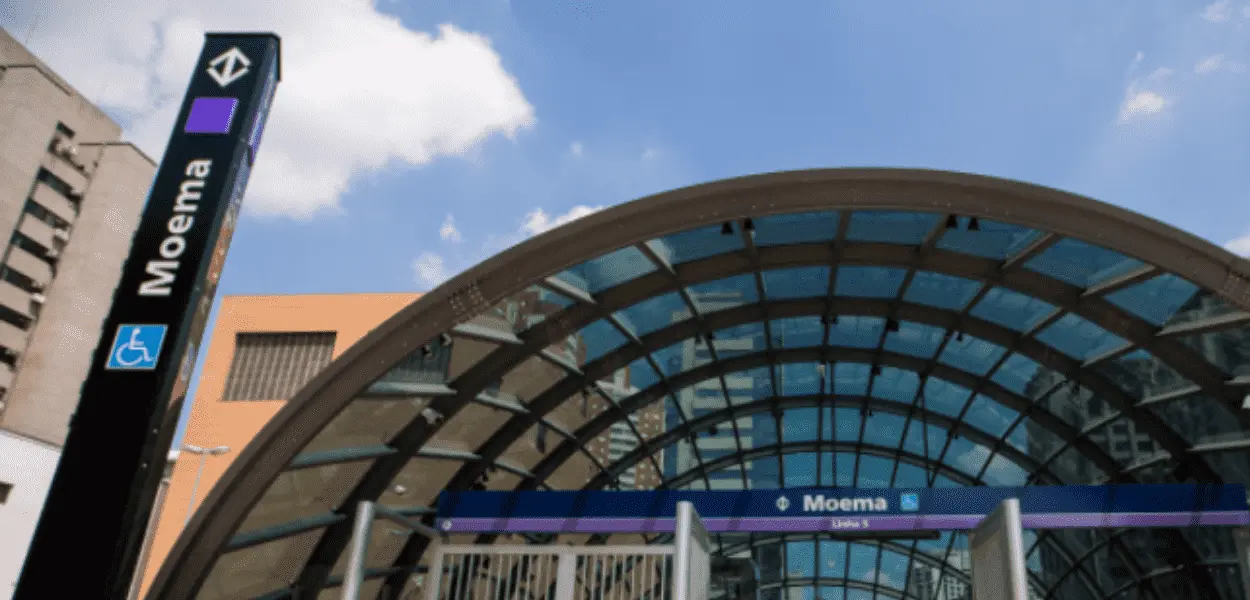 Estação Moema, localizada no bairro de mesmo nome