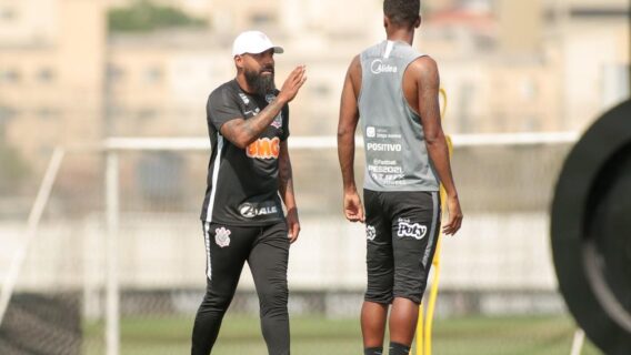 Fluminense x Corinthians: saiba onde assistir ao vivo, escalações e arbitragem