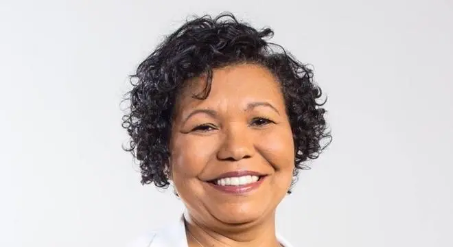 Foto mostra candidata Vera Lúcia