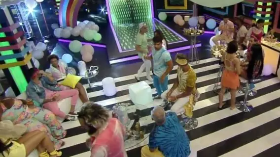 A Fazenda 2020: peões reclamam de festa, entenda o que rolou