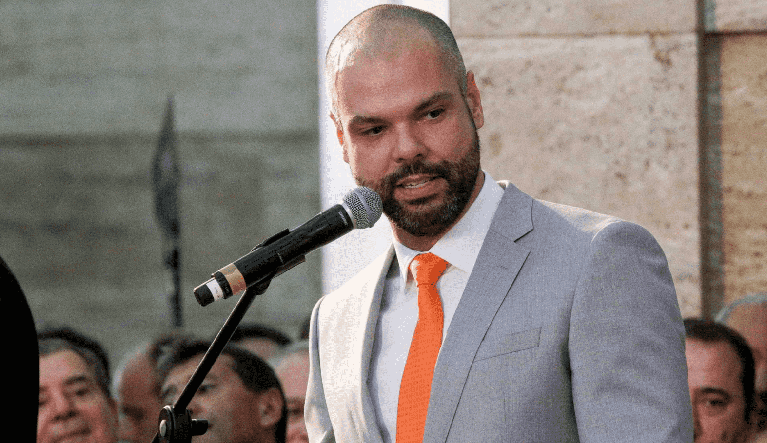 Foto mostra candidato à prefeitura, Bruno Covas nas Eleições São Paulo 2020