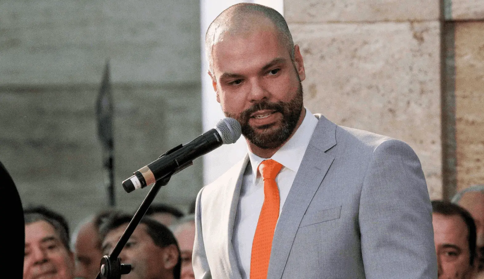 Foto mostra Cristiane Brasil