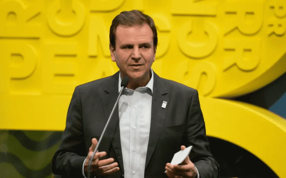 Foto mostra Eduardo Paes, candidato à prefeitura do Rio de Janeiro