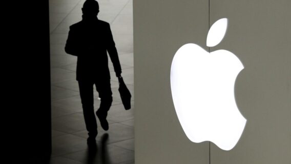 Alta nas vendas do iPhone ajuda Apple a dobrar lucro no 1TRI