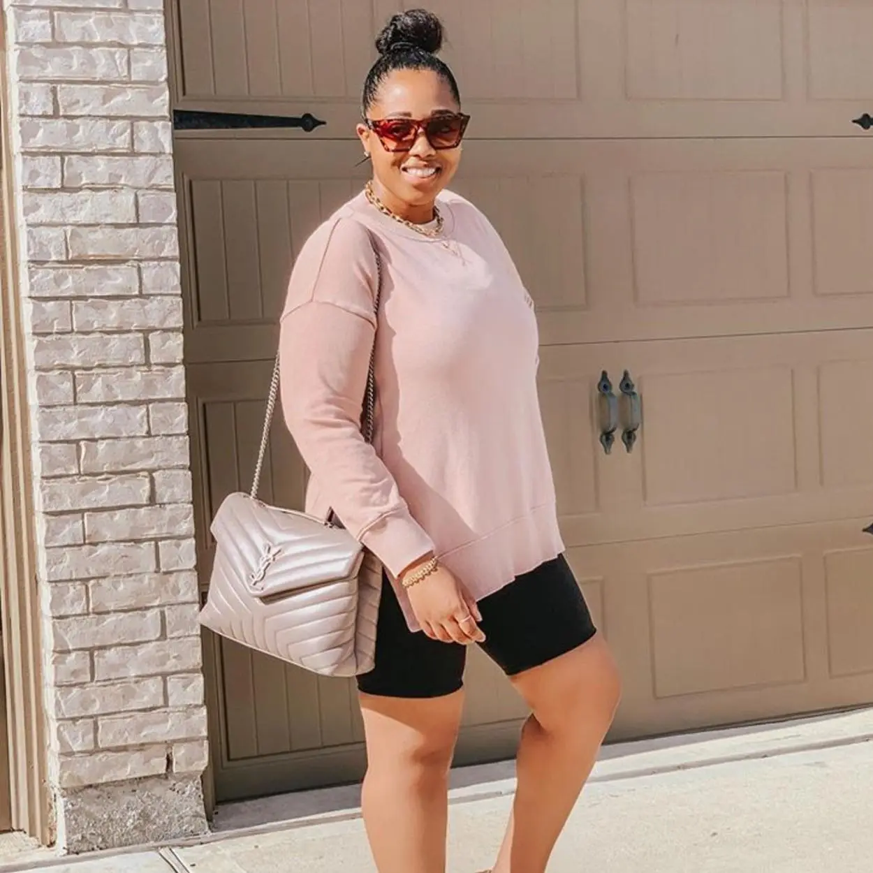 Moletom e bermuda biker