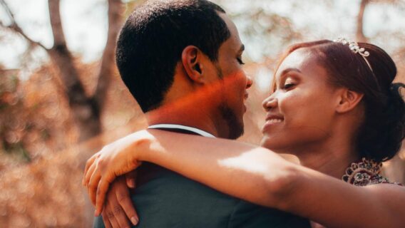 Bodas de casamento: confira qual elemento representa cada aniversário