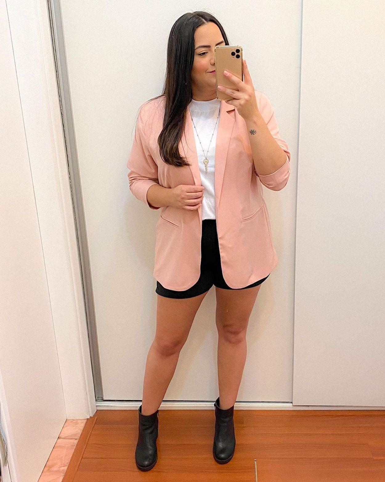 Blazer em tom pastel