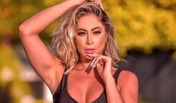 Imagem da fazendeira da semana Carol Narizinho da Enquete A Fazenda 12