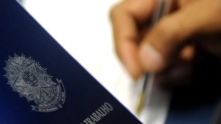 Saiba como fica o 13º salário do contrato reduzido ou suspenso