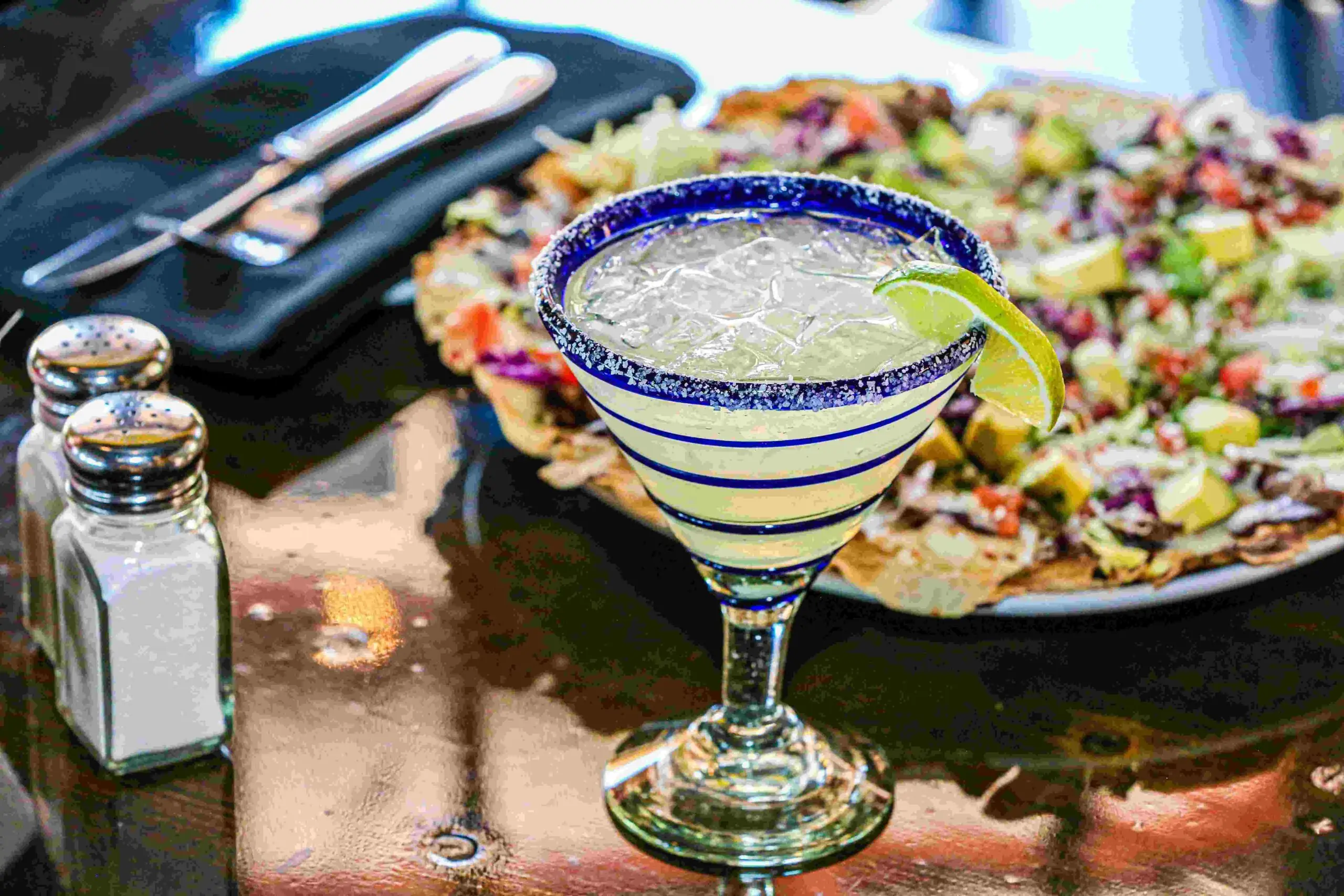 Jantar mexicano com drinks são ótimos para um chá bar