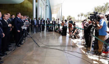 O presidente da República, Jair Bolsonaro, durante coletiva de imprensa no Palácio da Alvorada, após reunião com ministros e parlamentares