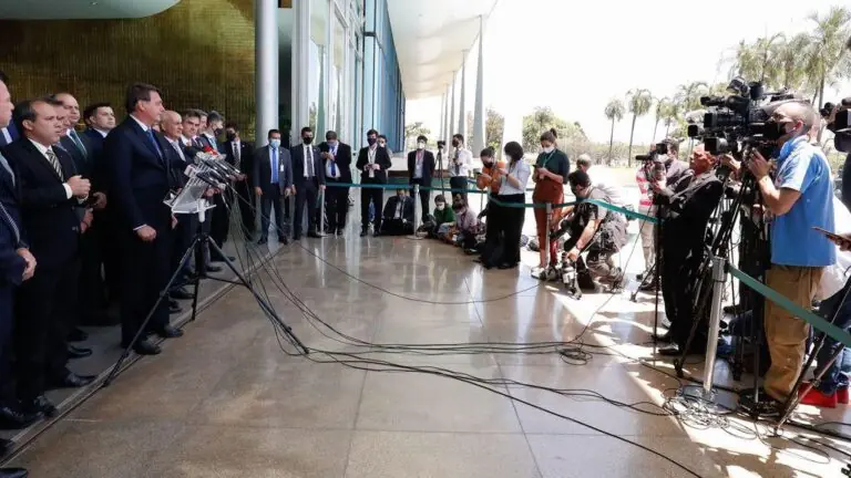 Renda Cidadã, substituto do Bolsa Família, pode ficar abaixo de R$ 300