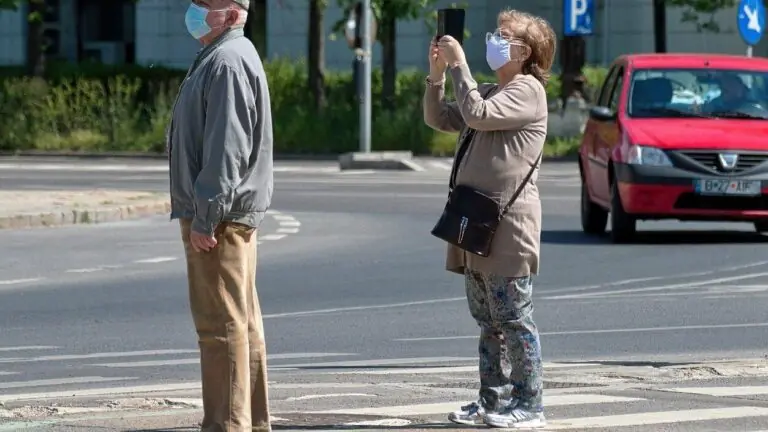 Coronavírus na Europa: países em alerta máximo com aumento de casos e retorno de bloqueios