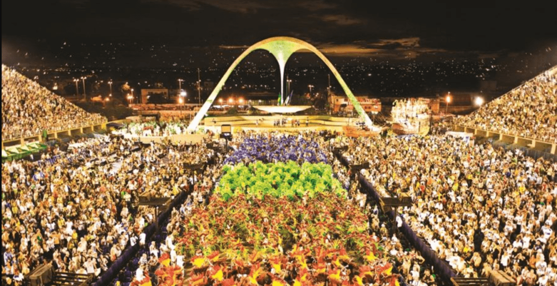 Foto mostra carnaval na Sapucaí