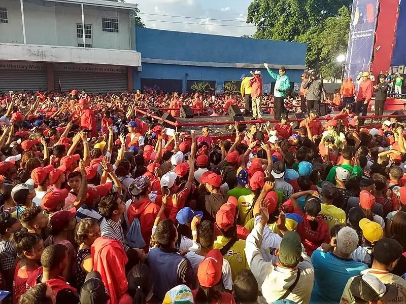 Foto mostra comício eleitoral 