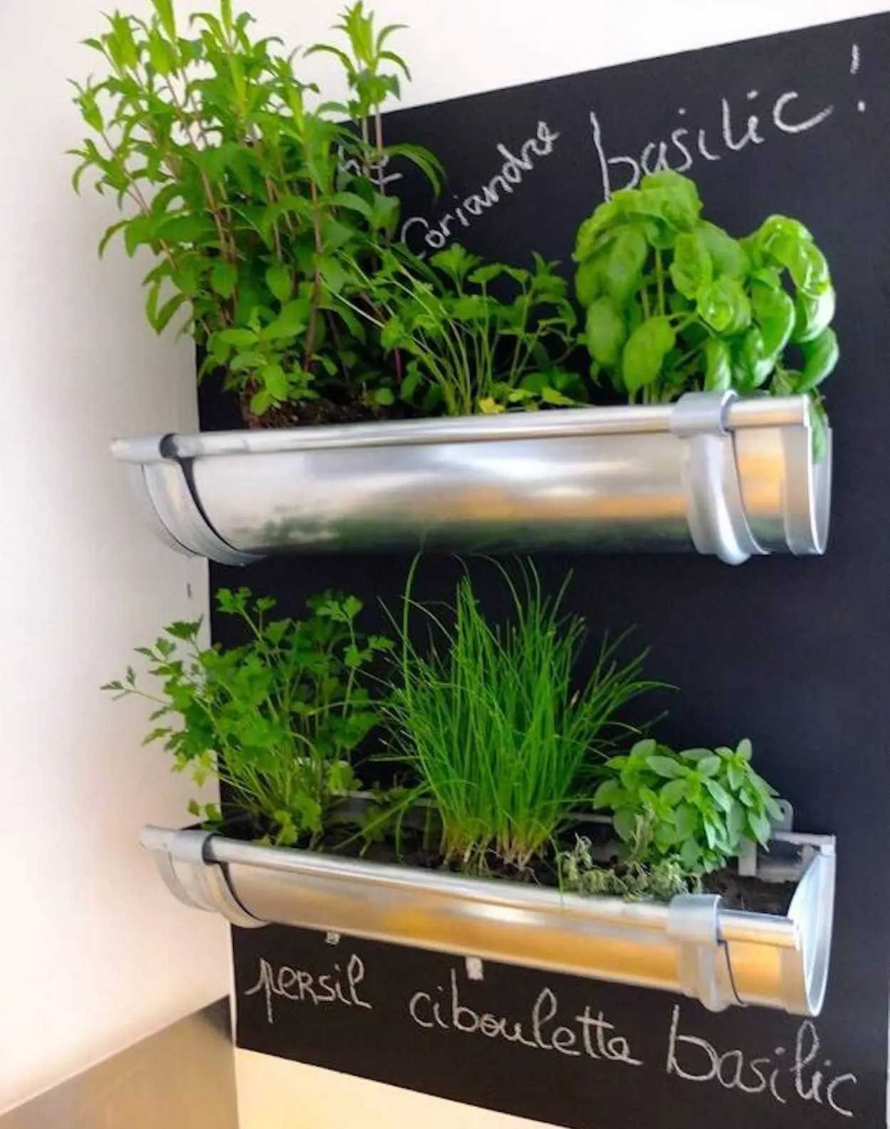 materiais de construção para a horta 