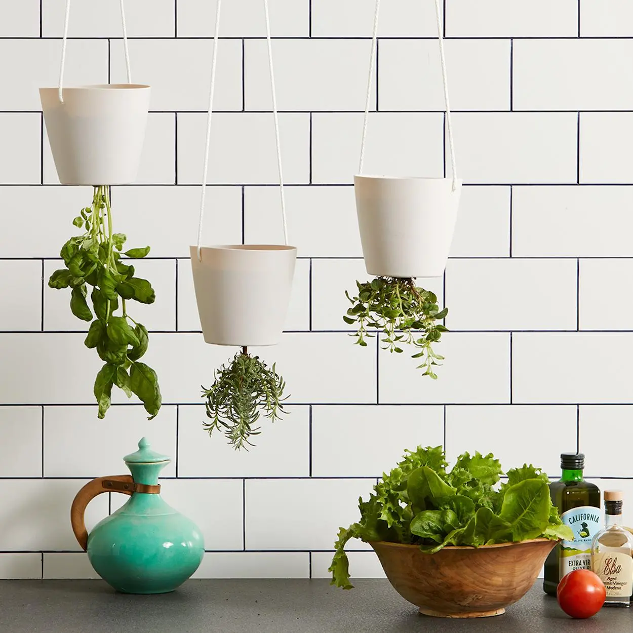 horta suspensa de cabeça pra baixo