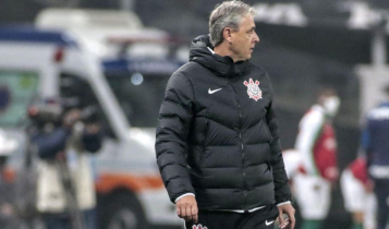 Tiago Nunes é demitido