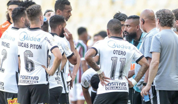 Dyego Coelho é o novo técnico interino do Corinthians