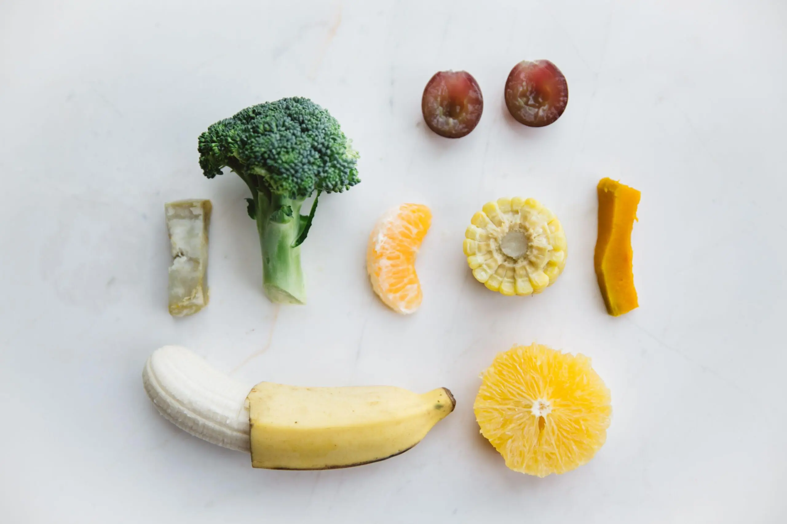 O BLW sugere que os alimentos sejam oferecidos assim, em pedaços