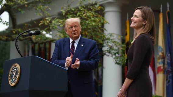 Trump escolhe a juíza conservadora Amy Coney Barrett para a Suprema Corte