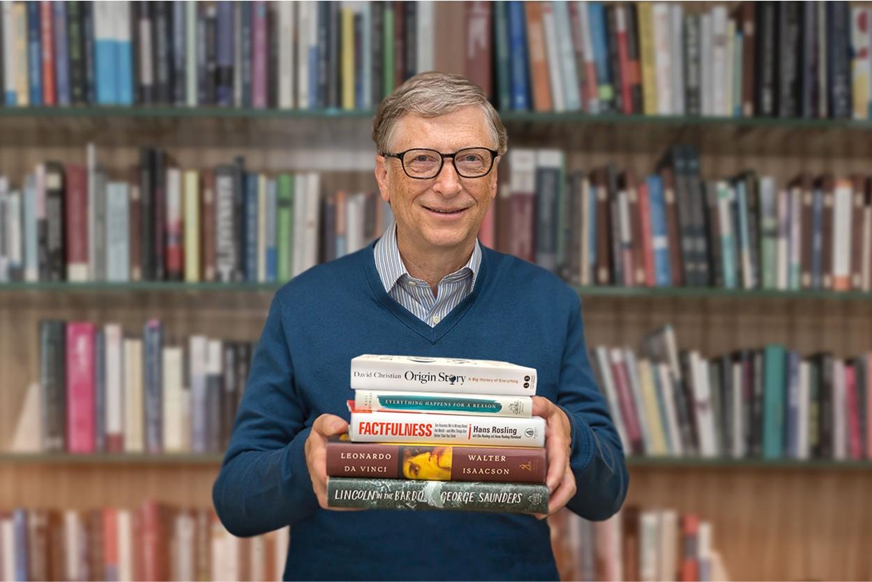 Bill Gates e alguns dos seus livros preferidos