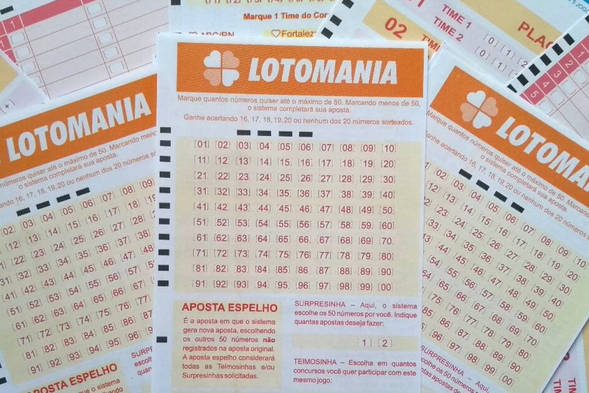 Lotomania concurso 2127 - A imagem mostra três volantes da Lotomania em destaque