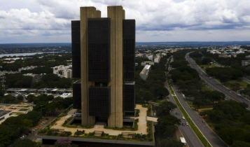 Copom mantém a taxa Selic em 2,00% ao ano, após nove cortes consecutivos Prédio do Banco Central em Brasília (DF)