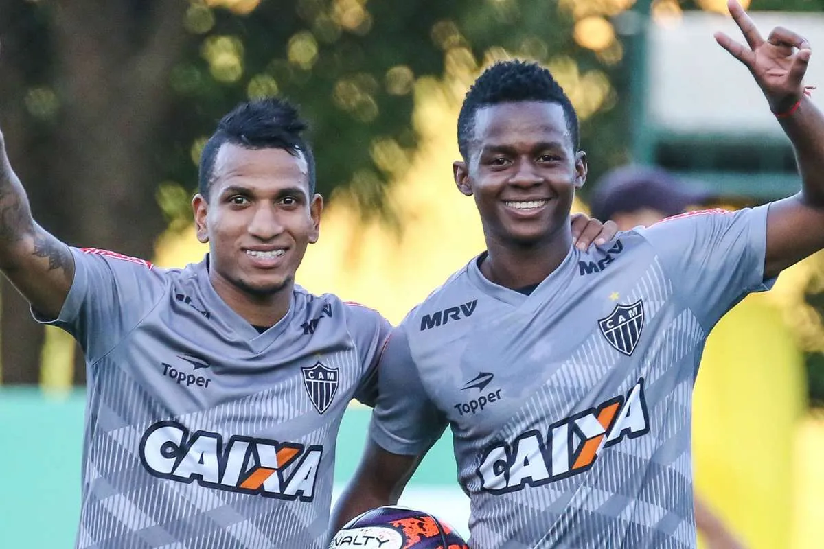 Cazares e Otero