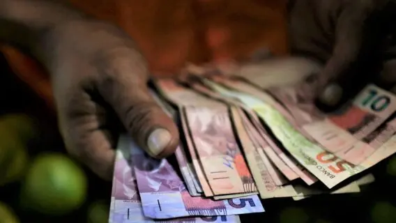 Plano Real: saiba o que foi e descubra as consequências dele para o país