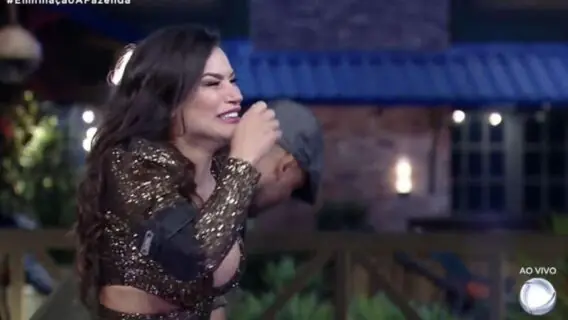 A Fazenda 2020: Raissa comemora permanência, e homens lamentam saída de Beatbox