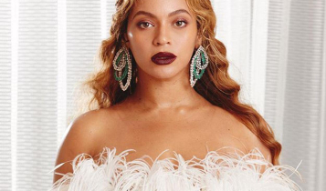 Cabelos ondulados para look festa - Beyoncé na Netflix