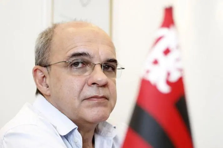 Foto mostra Eduardo de Mello