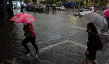 São Paulo entra em alerta de alagamentos após chuva na tarde desta segunda-feira (19)