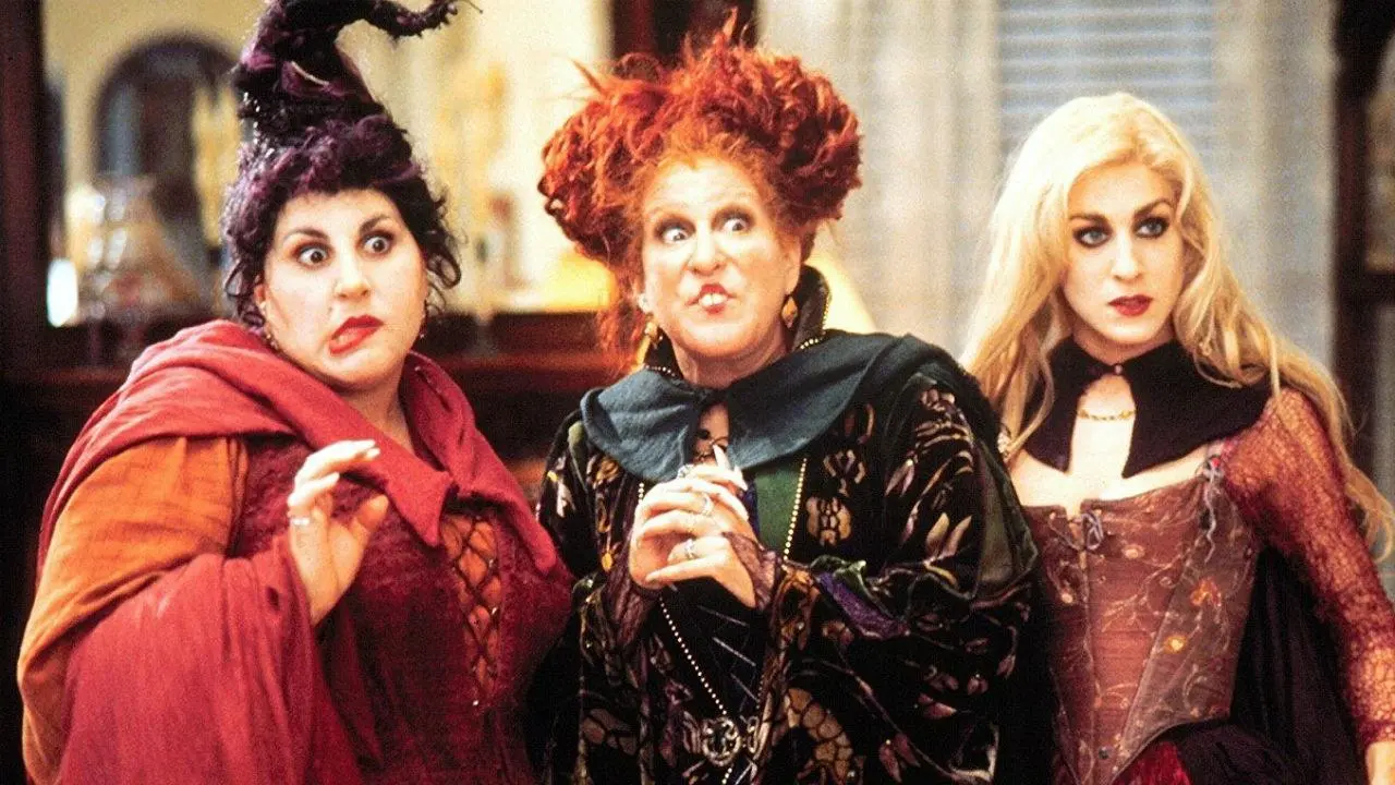 Imagem mostra personagens do filme "Abracadabra"