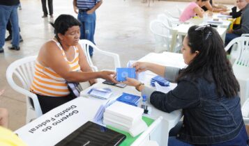 Carteira de trabalho. Contribuição do INSS