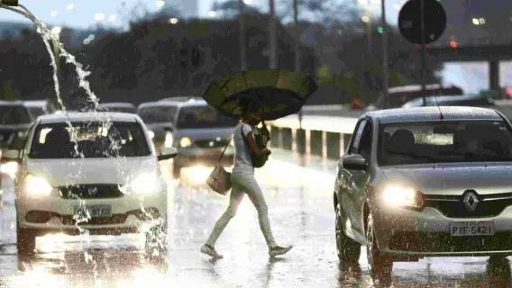Previsão do tempo para este fim de semana será de chuva e calor