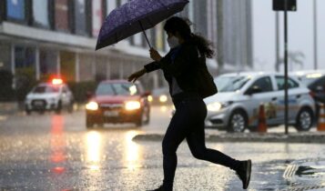 Previsão do tempo para feriado prolongado é de chuva em SP e pelo Brasil. Foto: Marcelo Casal/Agência Brasil