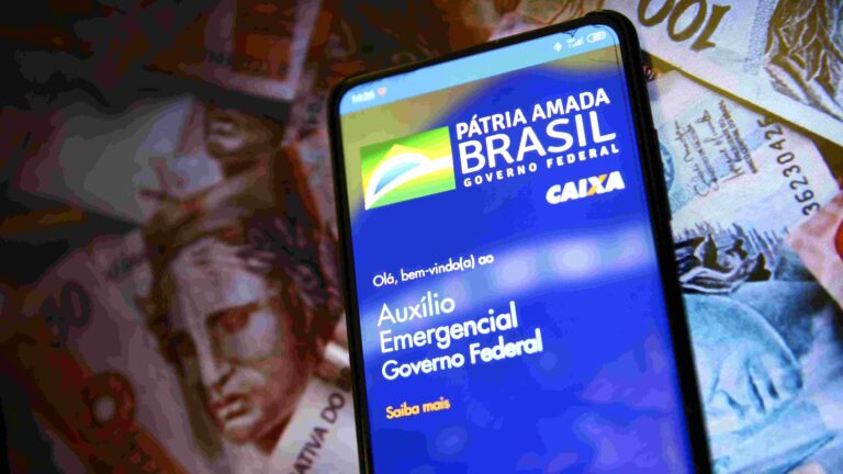 Auxílio emergencial: nascidos em julho recebem hoje R$ 600 ou R$ 300