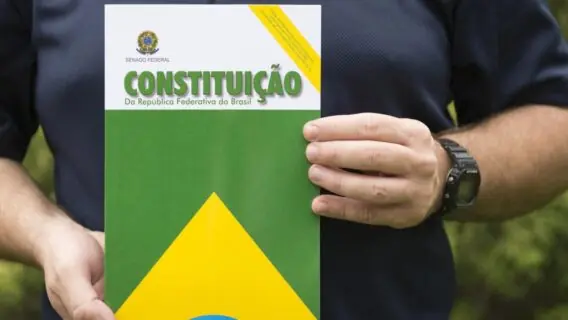 Constituição Federal completa 32 anos: o que mudou com sua chegada?